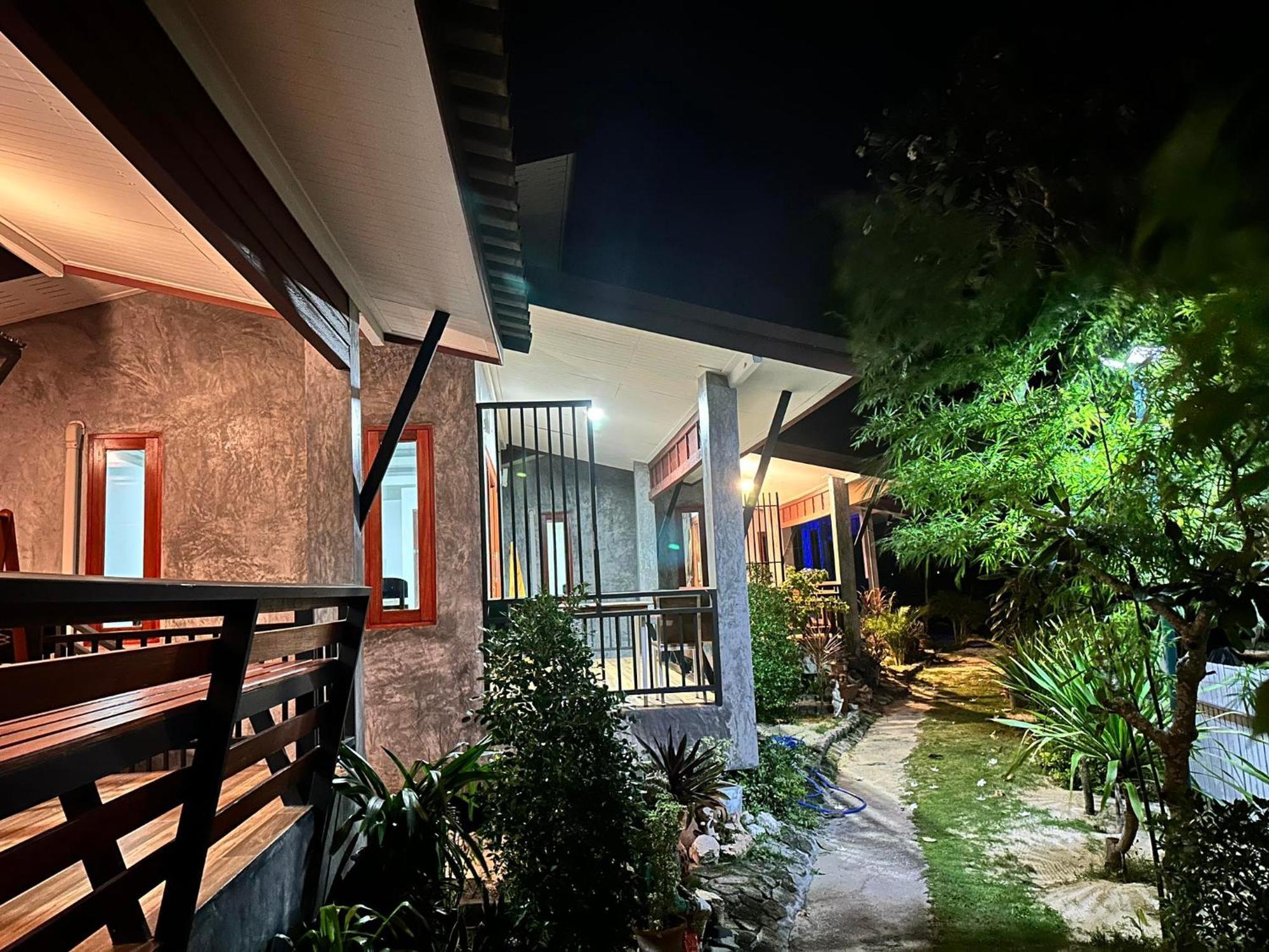 Ibiza Bungalows Haad Yao Exterior photo