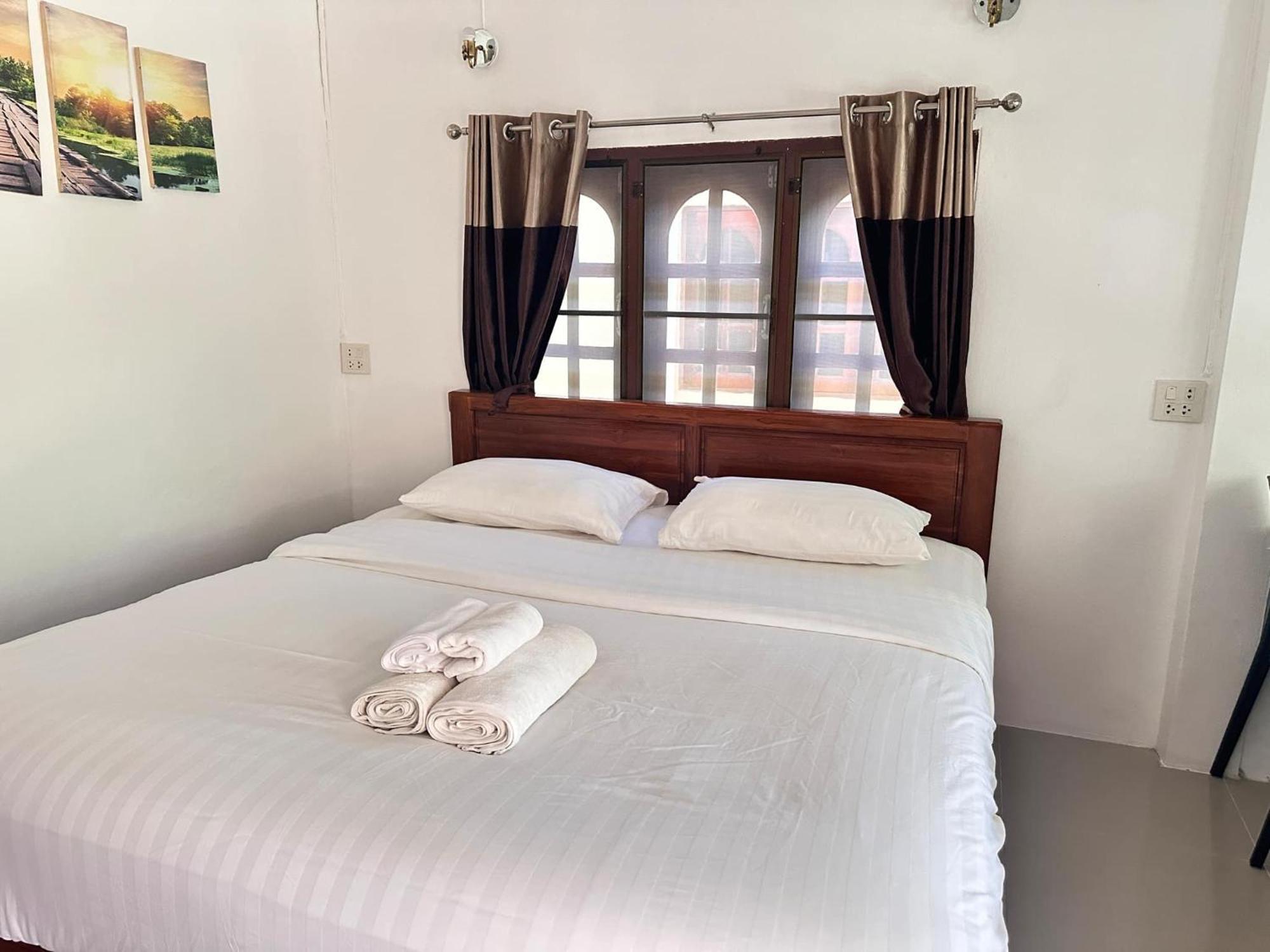 Ibiza Bungalows Haad Yao Exterior photo